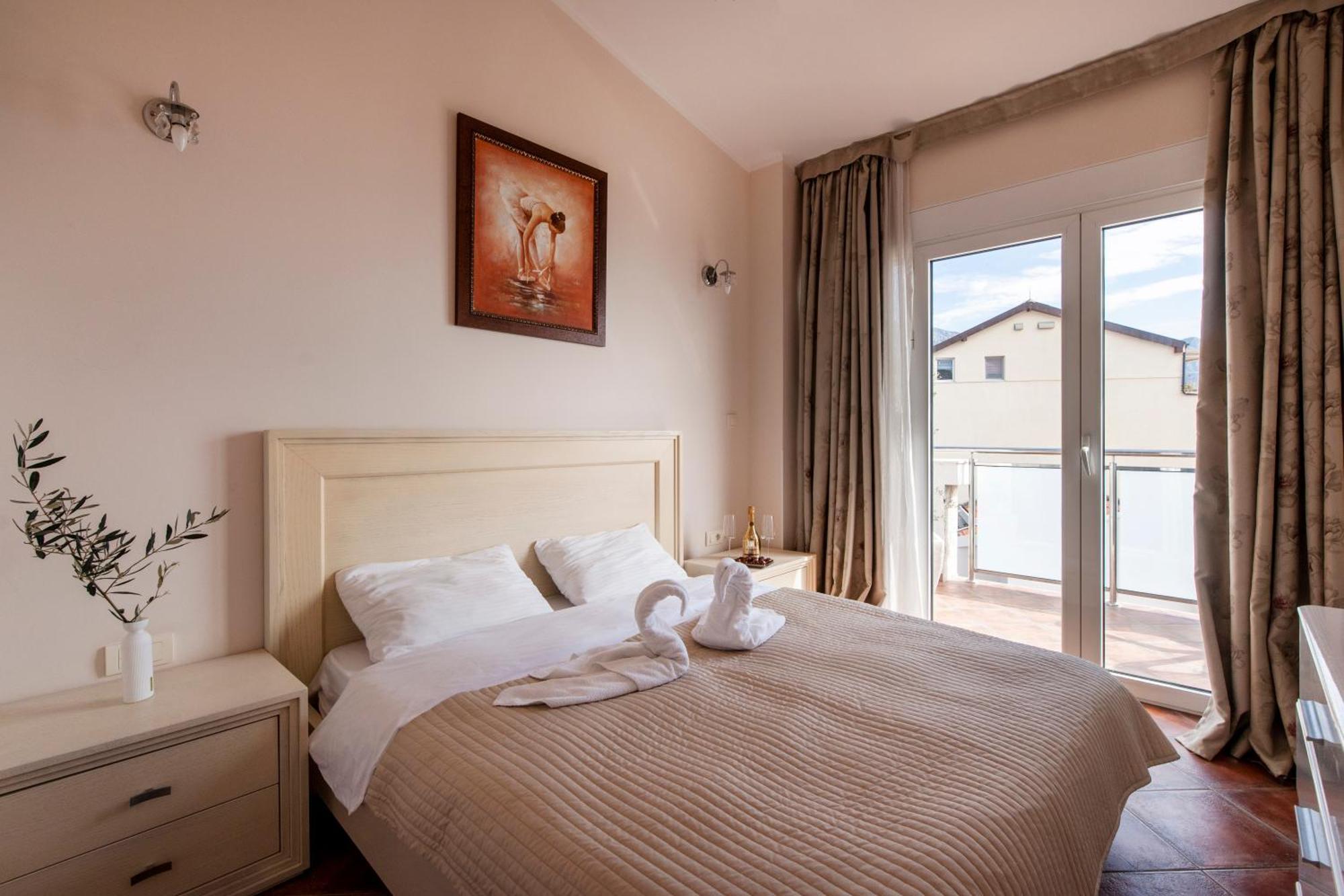 Lux M & A Apartments Budva Eksteriør bilde